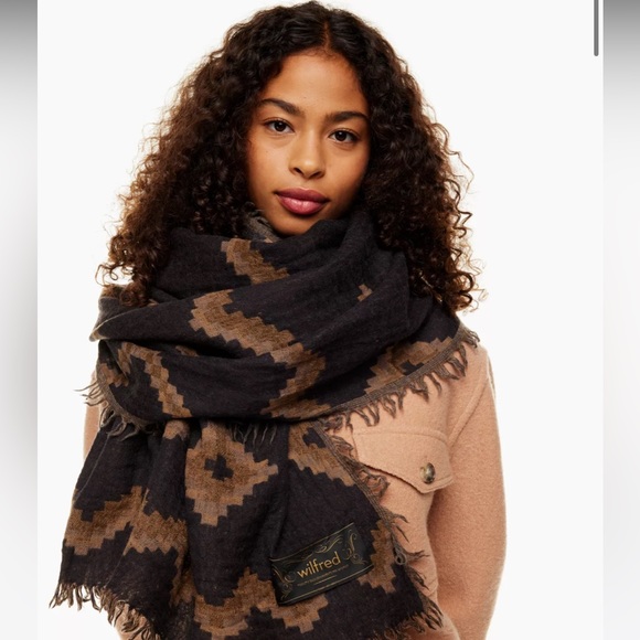 Diamond Mosaic Blanket Scarf - Picture 2 of 2